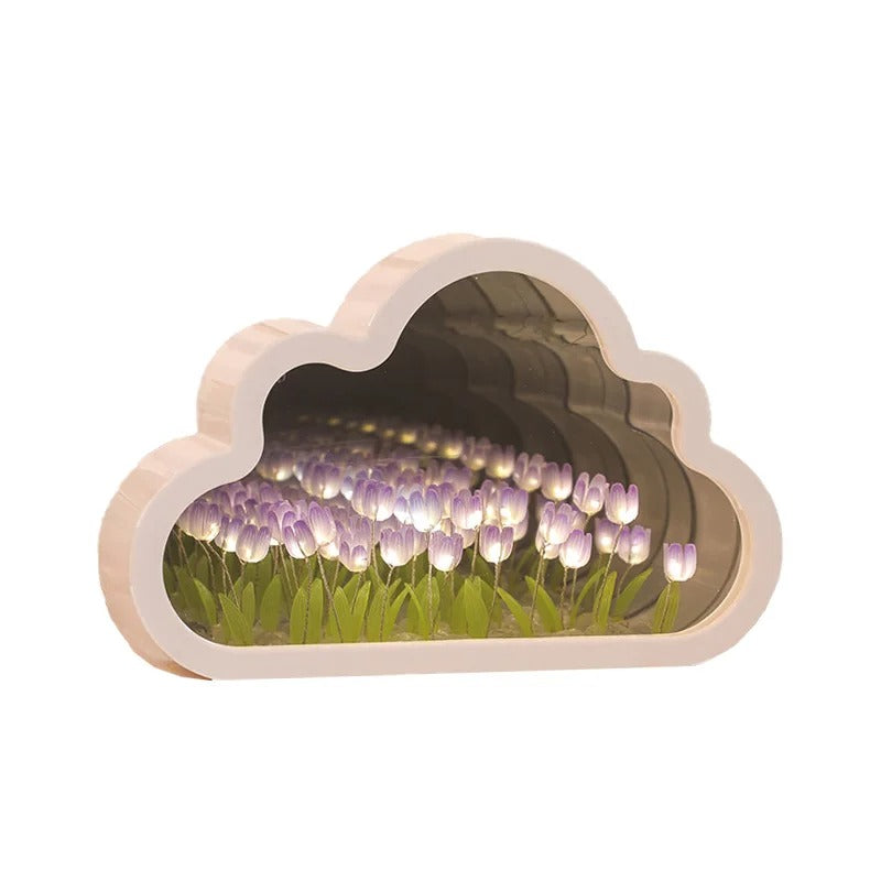 LÁMPARA CON TULIPANES INFINITOS EN FORMA DE NUBE