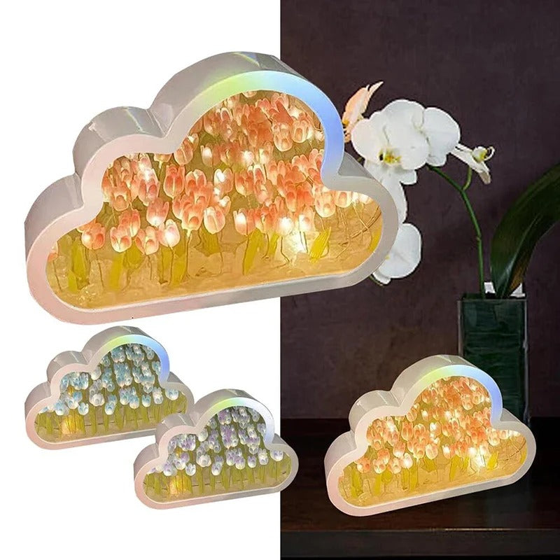 LÁMPARA CON TULIPANES INFINITOS EN FORMA DE NUBE
